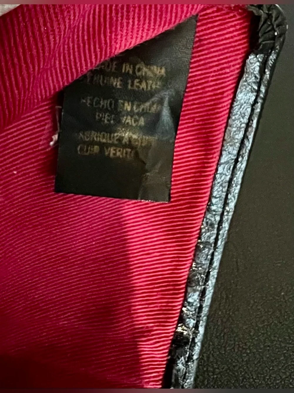 FOSSIL Vintage Black Trifold Leather Wallet with Hot Pink Interior